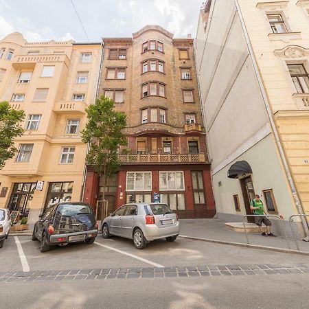 Saffron Apartment Budapest Exteriör bild